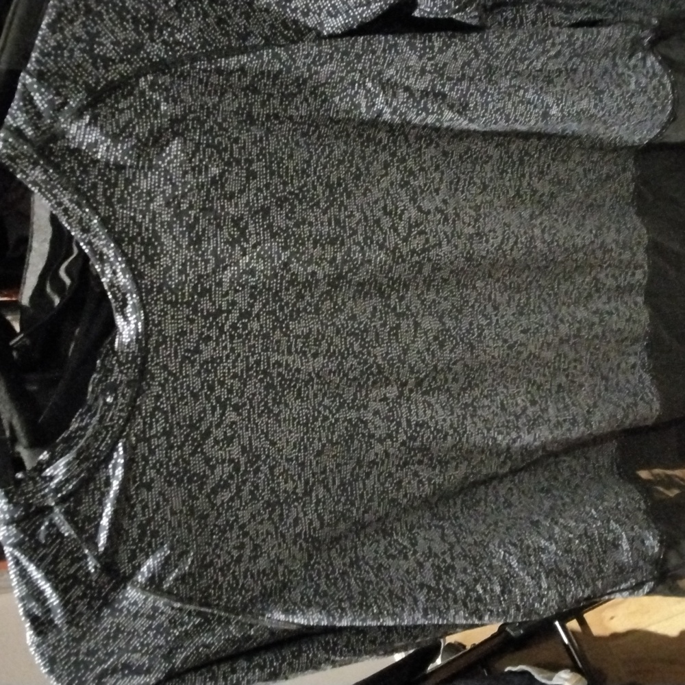 Lululemon Top Size 6?